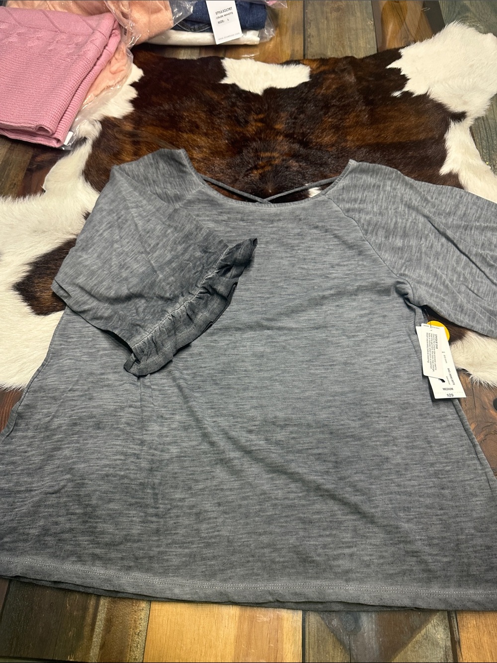 NWT a.n.a Gray Ruffle Sleeve 3/4 Sleeve Tee